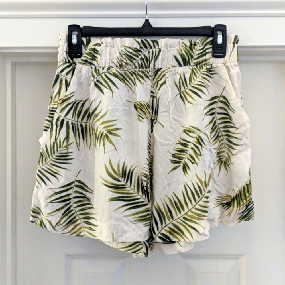 NWT H&M Wide-Cut Shorts